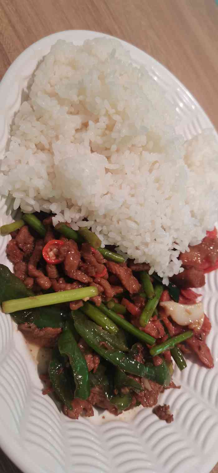 大米先生(悠优港店)-"酒店对面的连锁快餐店,现炒菜,这个体验很.