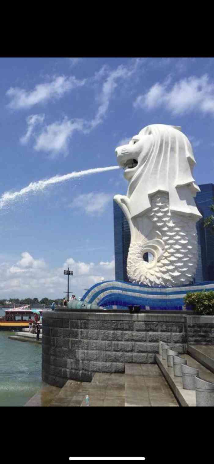 圣淘沙鱼尾狮塔-"新加坡有三只鱼尾狮,两只在滨海湾,另一只.