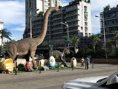 -鸿通城购物中心