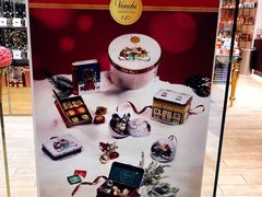 -VENCHI 闻绮(北京国贸商城店)