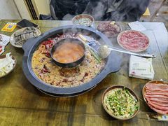 -黄潇洒老火锅(九眼桥宏济巷店)