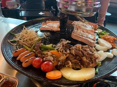 精品牛五花-豚豚家돈돈가韩国锅盖烤肉(新北万达店)