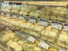 -白玉兰食品甜凤店(合生汇店)