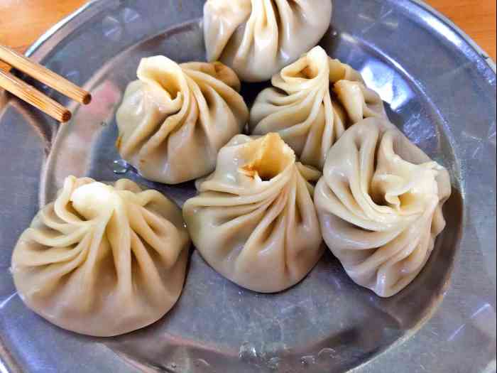 安庆麦琪汤包-"地理位置好,在十字路口处,每天只有早上卖.