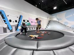 -MINI MARS KIDS CLUB亲子家庭中心(长宁天山店)