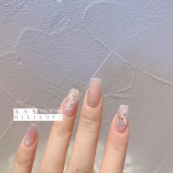 -米小兔美甲美睫