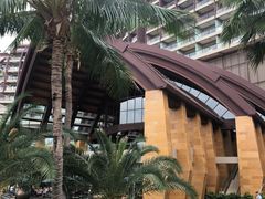 -三亚湾海居铂尔曼度假酒店