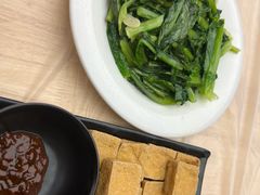 -肥肥虾庄·金牌油焖大虾(东湖欢乐谷店)