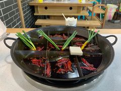 -正贰捌经重庆老火锅(建设路店)