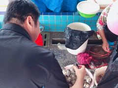 -霞涌市场海鲜摆卖区