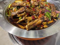 -休记光头香辣蟹干锅店(衣冠庙店)