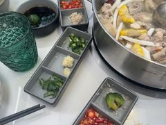 -喃喃椰·糟粕醋·椰子鸡火锅(七堡花园店)