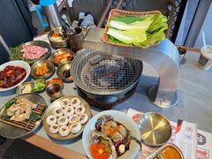 -草家酱蟹炭火烤肉店(珲春南路一店)