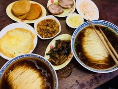 -同得兴 Since·1995 传统苏式面馆(嘉馀坊店)