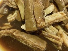 -茅屋大酒店