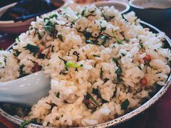 -侬佳蒸菜馆(听潮店)