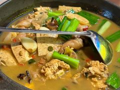 鱼杂炖豆腐-好嫂子酱猪手•农家菜(华远坊店)
