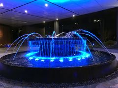 -上海滴水湖皇冠假日酒店