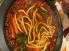 -黄潇洒老火锅(九眼桥宏济巷店)