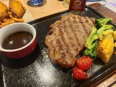 -必胜客(砂之船中东奥莱店)