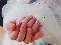 -雪奈传统美甲美睫