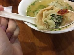 -潘国仙耳光馄饨(黄家阙路店)