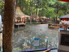 -二荆条·蜀鲜汇城市森林火锅