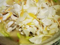 姜花鱼片-龙桥私厨·姜花菊花过桥鱼·顺德菜(容桂店)