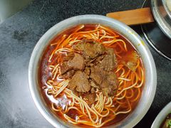红油牛肉面-薛记襄阳香辣牛肉面(平安路店)