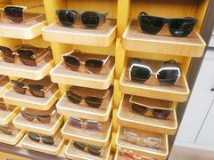 -肆兮眼镜·蔡司·徕卡战略合作店(大坪店)