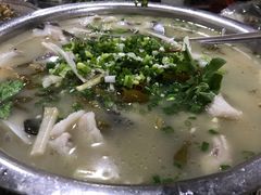 -廖哥泡椒兔(峨眉店)