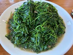 -品鲜村农家菜·阳澄湖大闸蟹(总店)