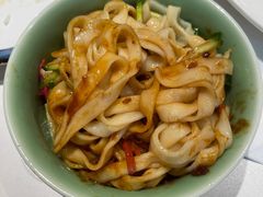 梅飞特色炸酱面-梅飞酒家(名辉豪庭店)