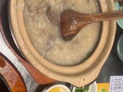 生滚牛肉粥-潮界(虹桥新天地店)