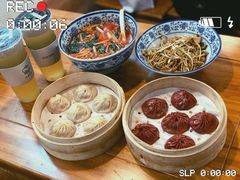 -馋三尺蟹粉小笼(人民广场店)