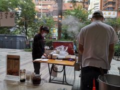 露天位-鸿图茶餐厅•27年老字号(云峰花园店)