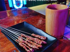 五分熟牛小小串-JUKEBOX玖部音乐餐厅(华侨城店)