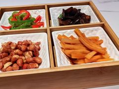 -炆艺乳鸽·煲仔饭大排档(望京来广营店)
