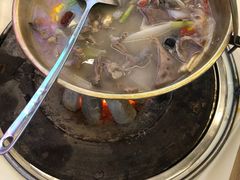 -江湖亮亮蒸虾大排档烤全羊清真(武汉总店)