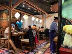 大堂-云海肴·汽锅鸡·云南菜(天山百盛优客店)