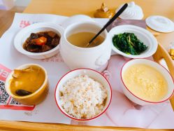 -喜喜·全套房月子会所(罗宾森广场店)