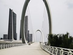 -南京眼步行桥