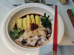 凉卷粉拼豌豆粉-家宴滇食记·云南家常菜