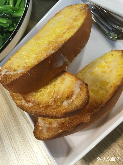 牛下拾座·情怀香港奶油猪仔包图片 - 第1张