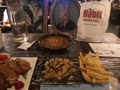 -The Habit Burger Grill 哈比特汉堡(爱琴海店)