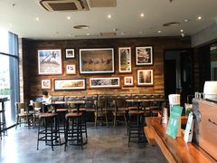 大堂-星巴克(济南美莲广场店)