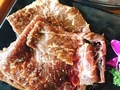 秘制牛肉-唯成•韩国炭火烤肉 유성고기