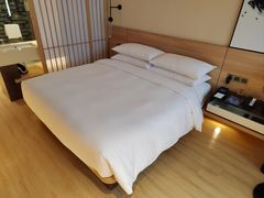 -上海浦东中心万枫酒店