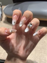 -艾珂·美甲美睫