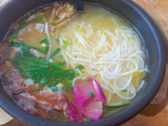-桥香园过桥米线(国贸店)